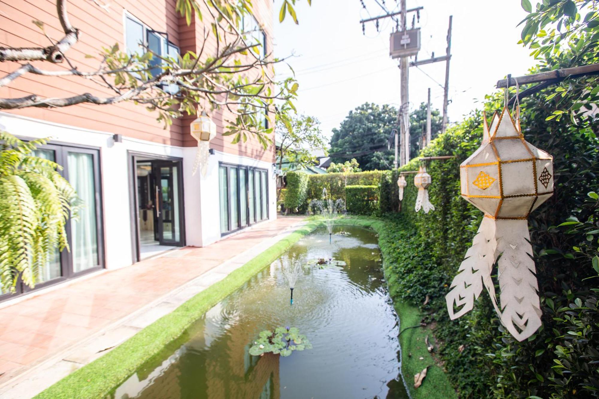 The Experience Walking Street Chiang Mai Hotel Kültér fotó
